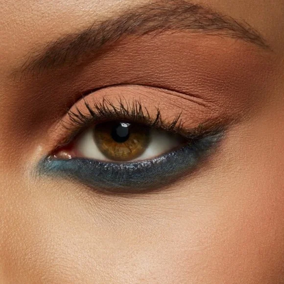 MAC Metallic Rose Gold Black Makeup Bag Pouch w/Beauty Samples. Retail $125 - Picture 8 of 16